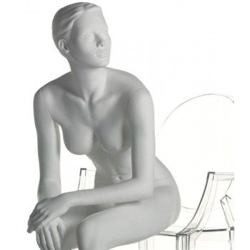 MANIQUÍ DE MUJER SENTADA BLANCO MATE - Decoratedi