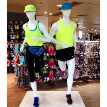 Running female mannequin dis run3 xl