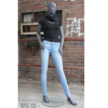 Mannequin de vitrine sport femme ws05