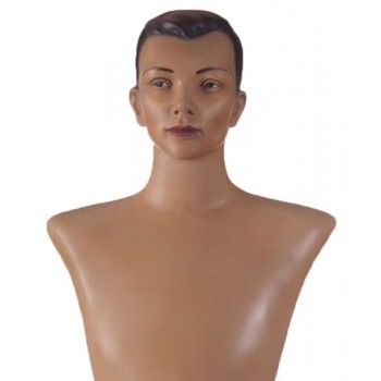 Busto da ragazzo piuttosto retrò 4