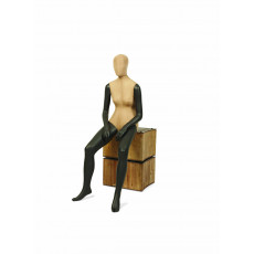 Schaufensterfigur sitzend Frau zweifarbig Holz Abstrakt UV3