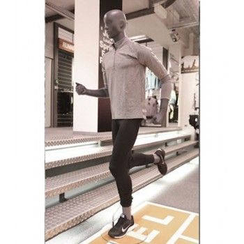 Running male mannequin ws22