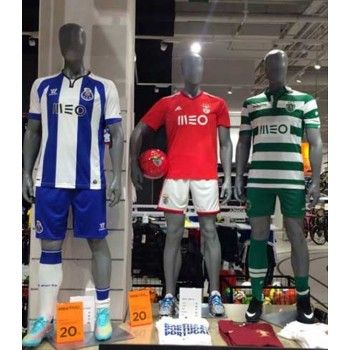 Footballer window mannequin ftb1b